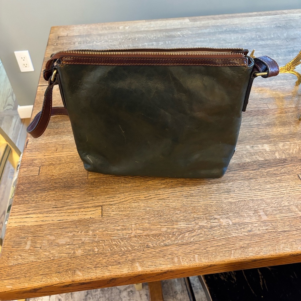 D & D Firenze Leather Dark Green/ Olive Crossbody/Shoulder Bag w/Brown Trim - Picture 12 of 15